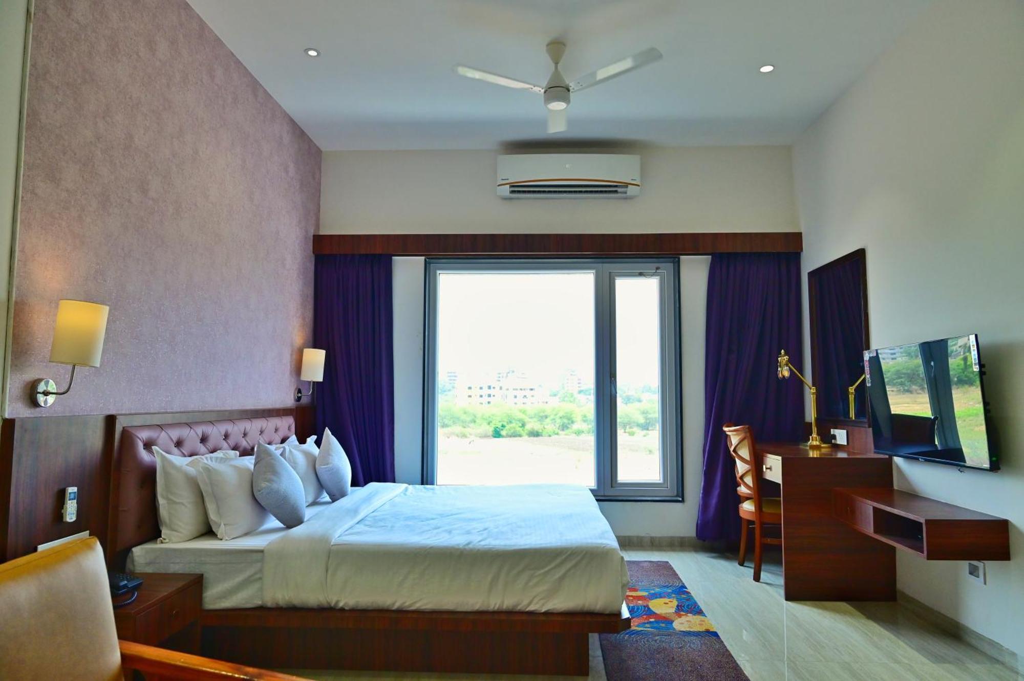 The One Hotel ناسيك المظهر الخارجي الصورة