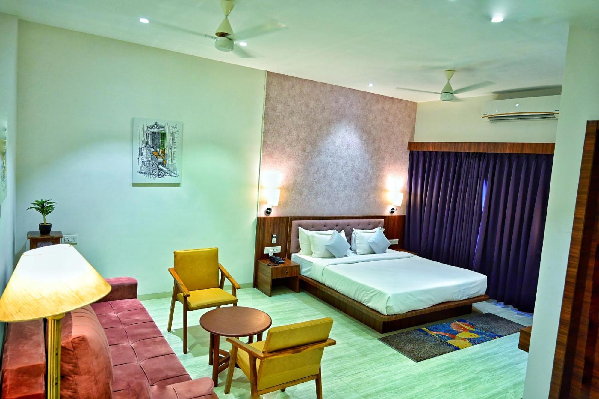 The One Hotel ناسيك المظهر الخارجي الصورة