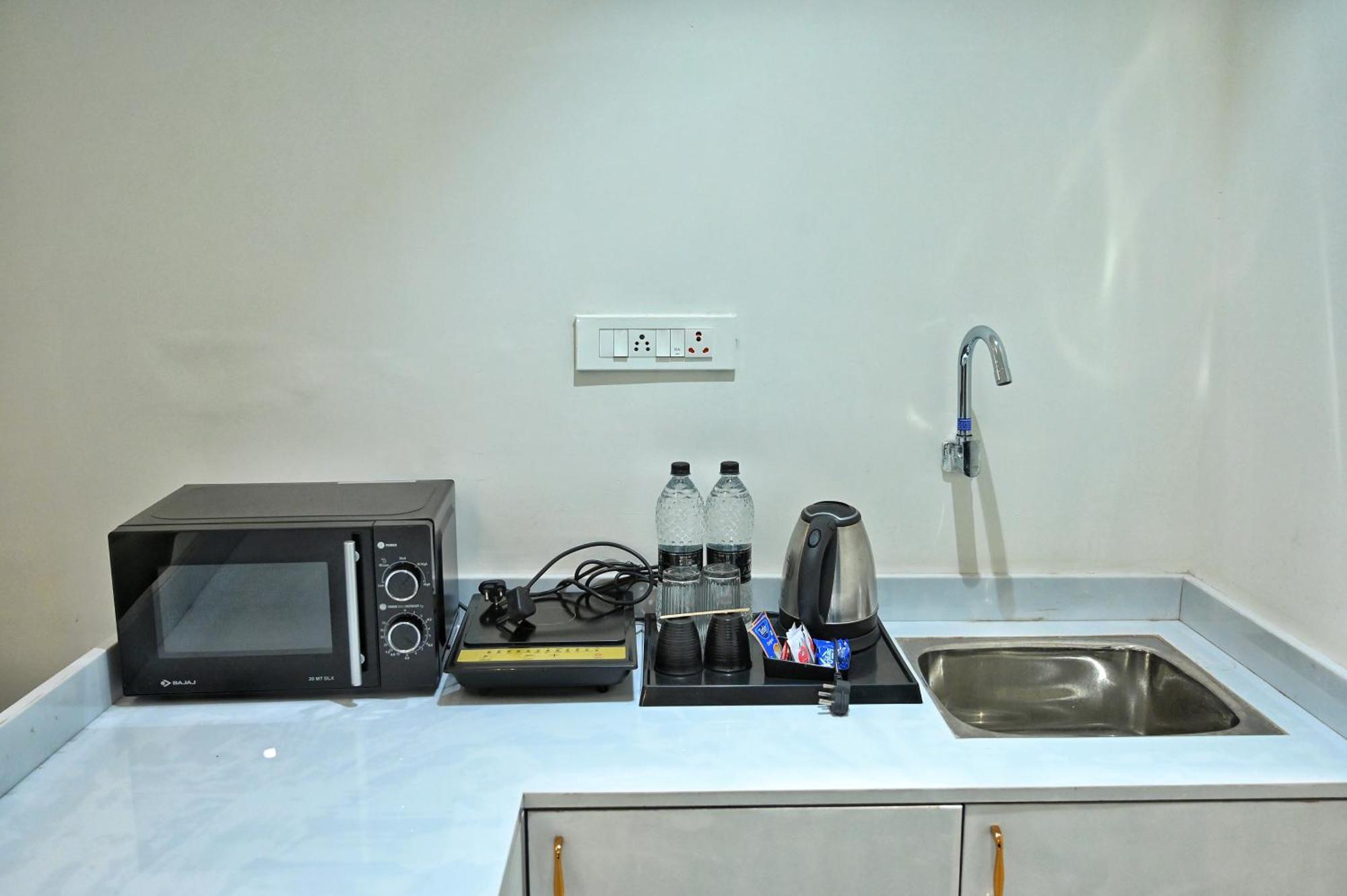 The One Hotel ناسيك المظهر الخارجي الصورة