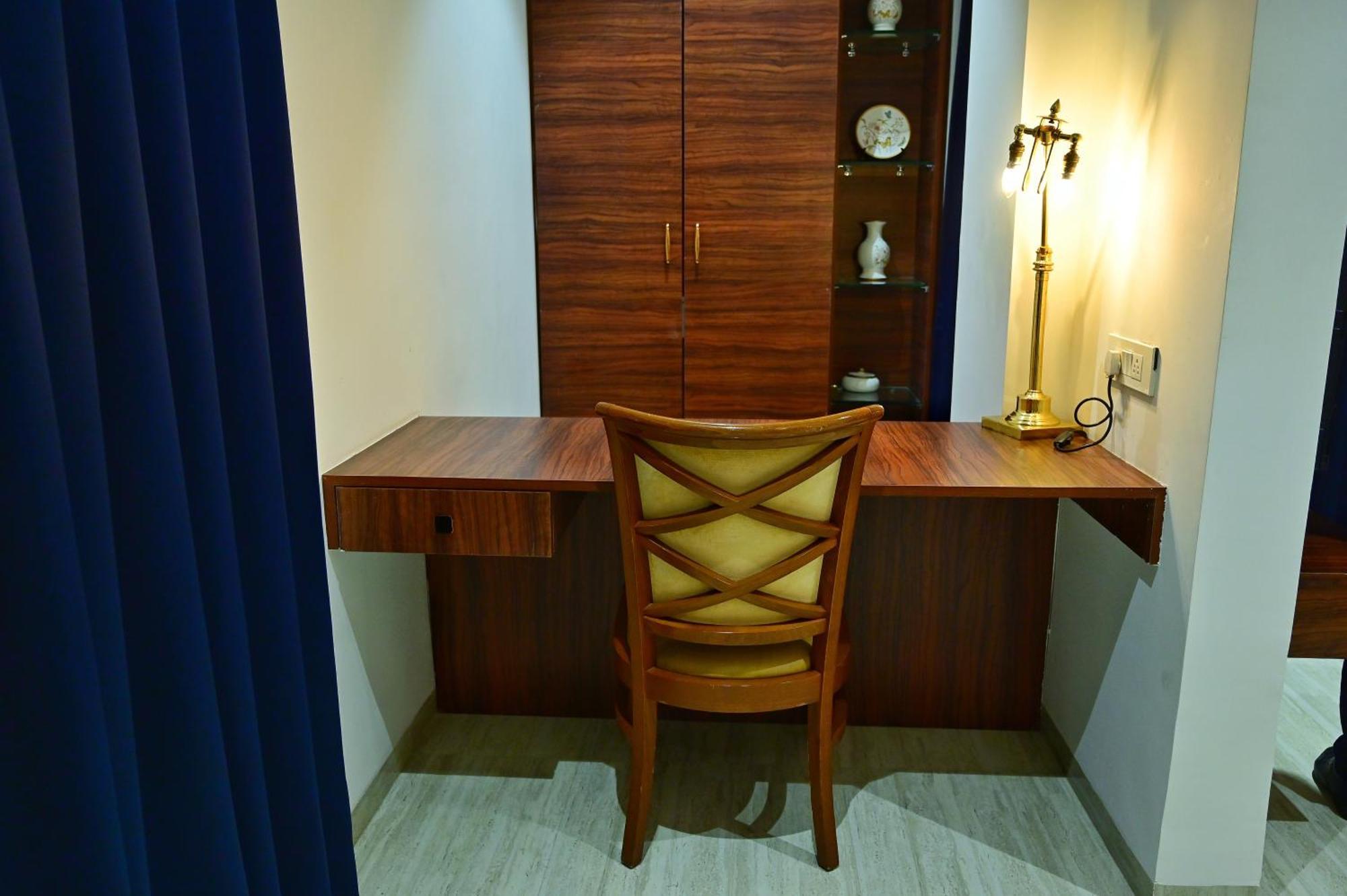The One Hotel ناسيك المظهر الخارجي الصورة
